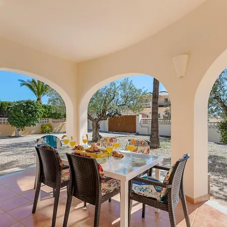 Azur - Plusholidays *