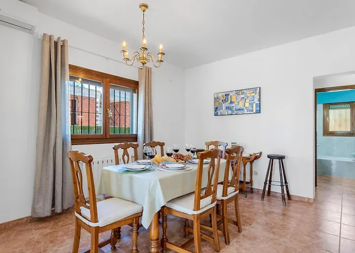 Azur - Plusholidays * Casas de Torrat