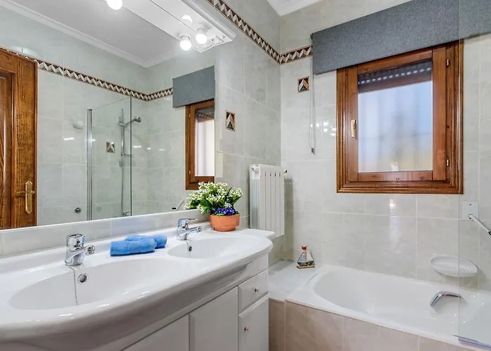 Villa Azur - Plusholidays *