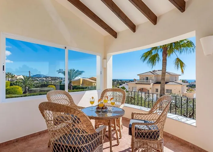 Villa Azur - Plusholidays *